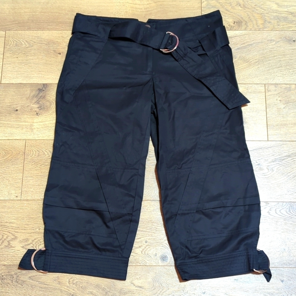 Bebe Black Capri Pirate Low Rise Belted Pants sz 6
